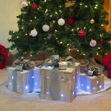 Christmas Gifts & Decoratives